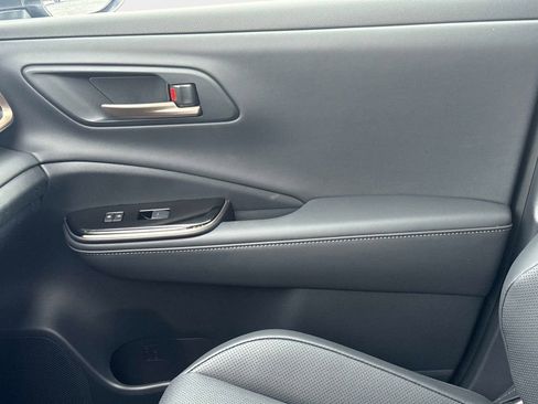 Used 2026 Toyota Crown Platinum image 24