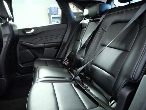 Certified 2025 Ford Escape Platinum AWD/4WD image 14