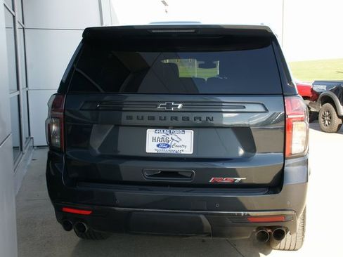 Used 2022 Chevrolet Suburban RST w/ Sport Performance Package image 4