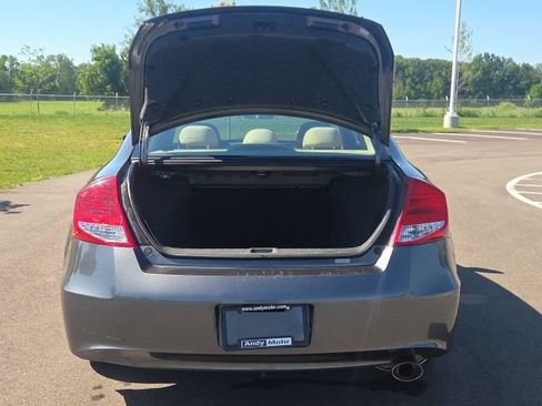 Used 2011 Honda Accord EX image 10