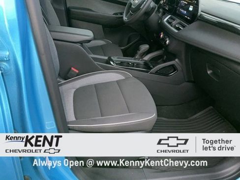 Certified 2025 Chevrolet TrailBlazer LS w/ LS Convenience Package image 11