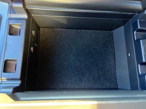 Used 2024 MAZDA CX-90 3.3 Turbo w/ Select Package image 18