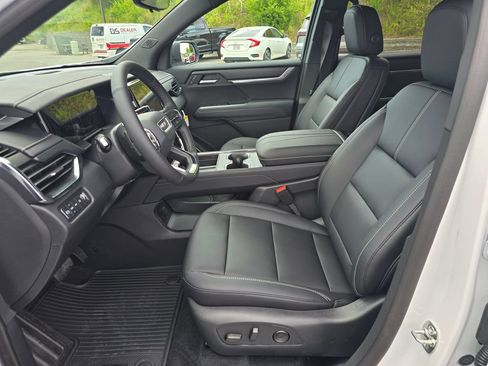 New 2026 GMC Acadia Elevation w/ Elevation Premium Package AWD/4WD image 4