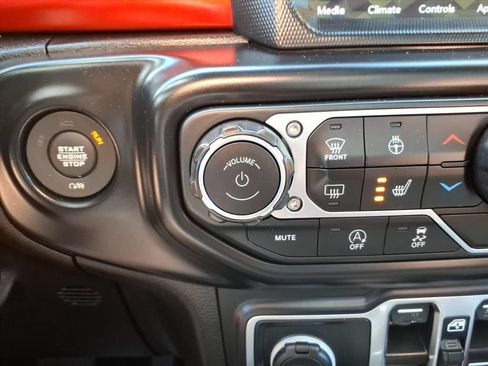 Used 2020 Jeep Gladiator Rubicon AWD/4WD image 23