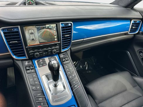 Used 2015 Porsche Panamera GTS image 29