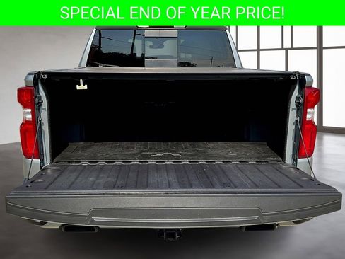 Used 2025 Chevrolet Silverado 1500 RST w/ Dark Appearance Package image 7