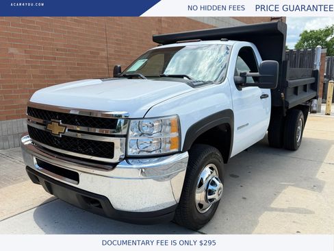 Used 2011 Chevrolet Silverado 3500 W/T w/ Snow Plow Prep Package AWD/4WD image 3