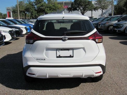 New 2025 Nissan Kicks Play S w/ Interior Electronics Package image 4