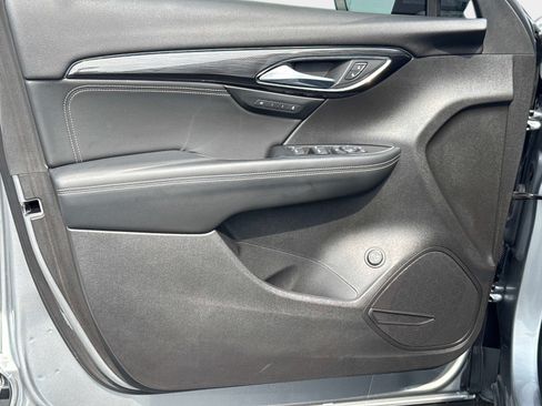 Used 2023 Buick Envision Essence FWD image 21