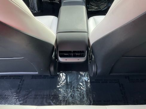 Used 2021 Tesla Model 3 Standard Range Plus image 35