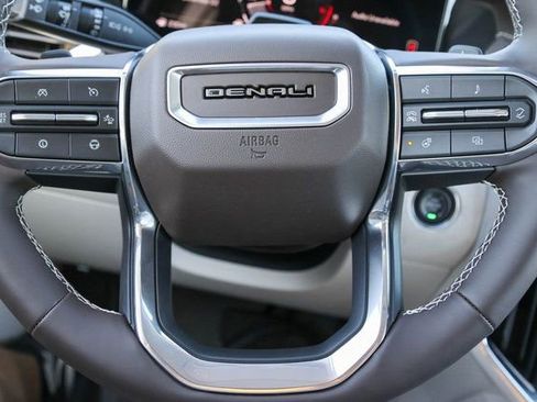 New 2026 GMC Acadia Denali w/ Super Cruise Package image 25
