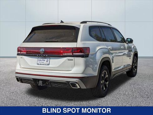 New 2024 Volkswagen Atlas Peak Edition SEL AWD/4WD image 2