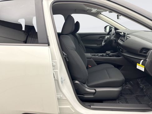 Used 2026 Nissan Rogue S image 16