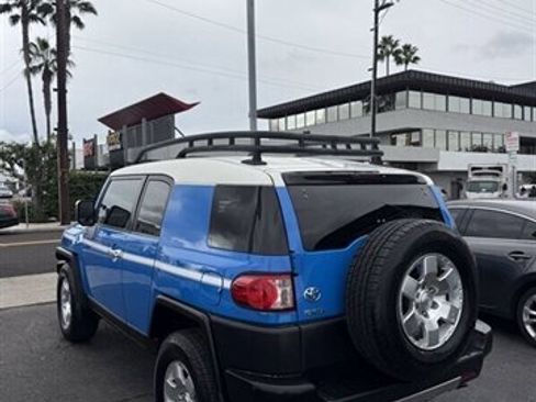 Used 2007 Toyota FJ Cruiser 4WD image 3