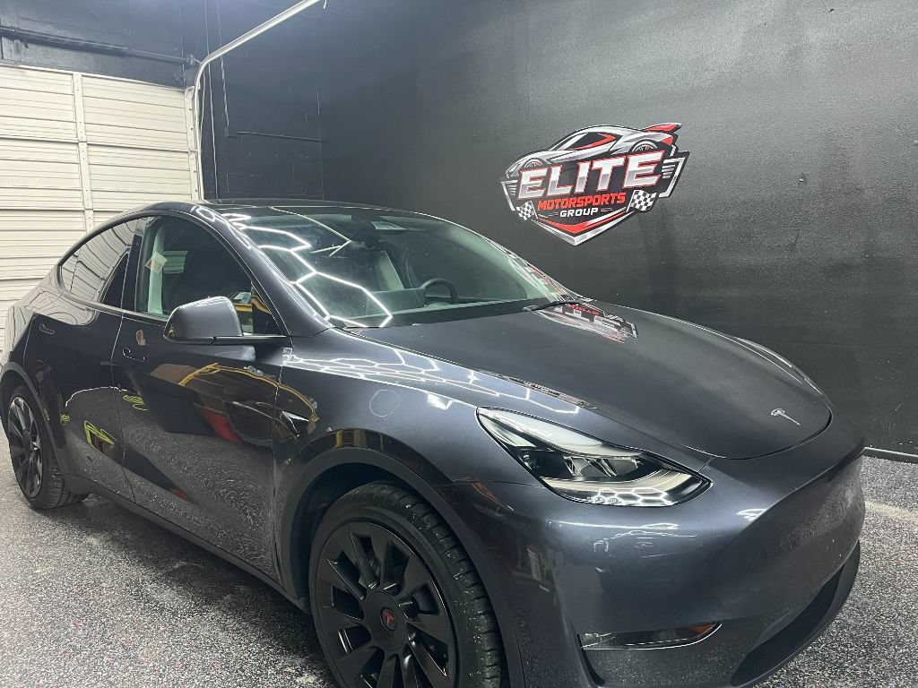 Used 2024 Tesla Model Y Long Range RWD image 1