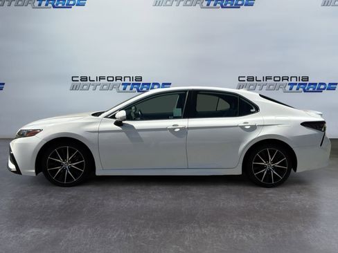 Used 2023 Toyota Camry SE w/ Audio Upgrade Package FWD image 8
