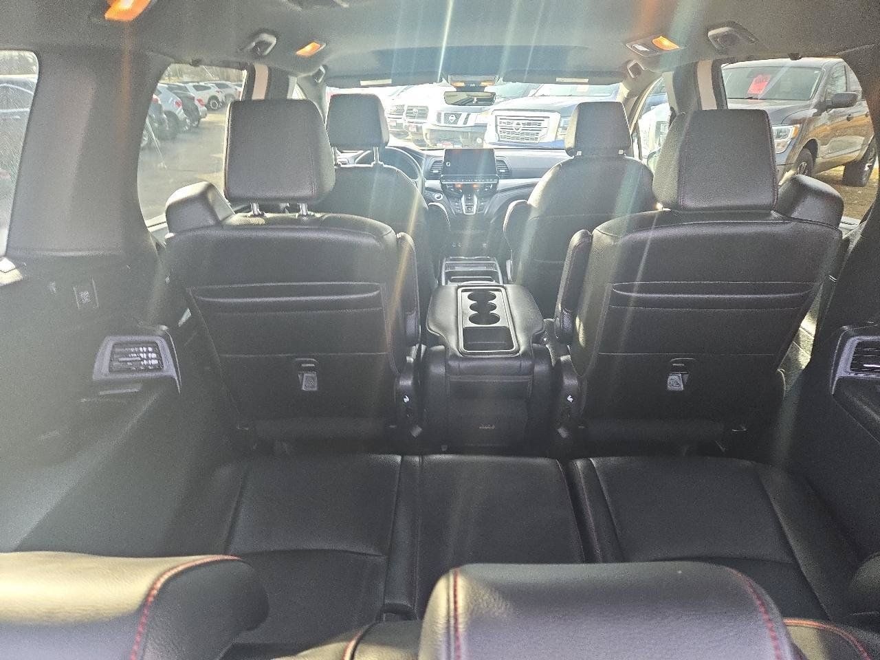 Used 2025 Honda Odyssey Sport-L image 9