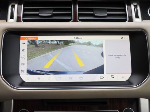 Used 2017 Land Rover Range Rover HSE AWD/4WD image 29