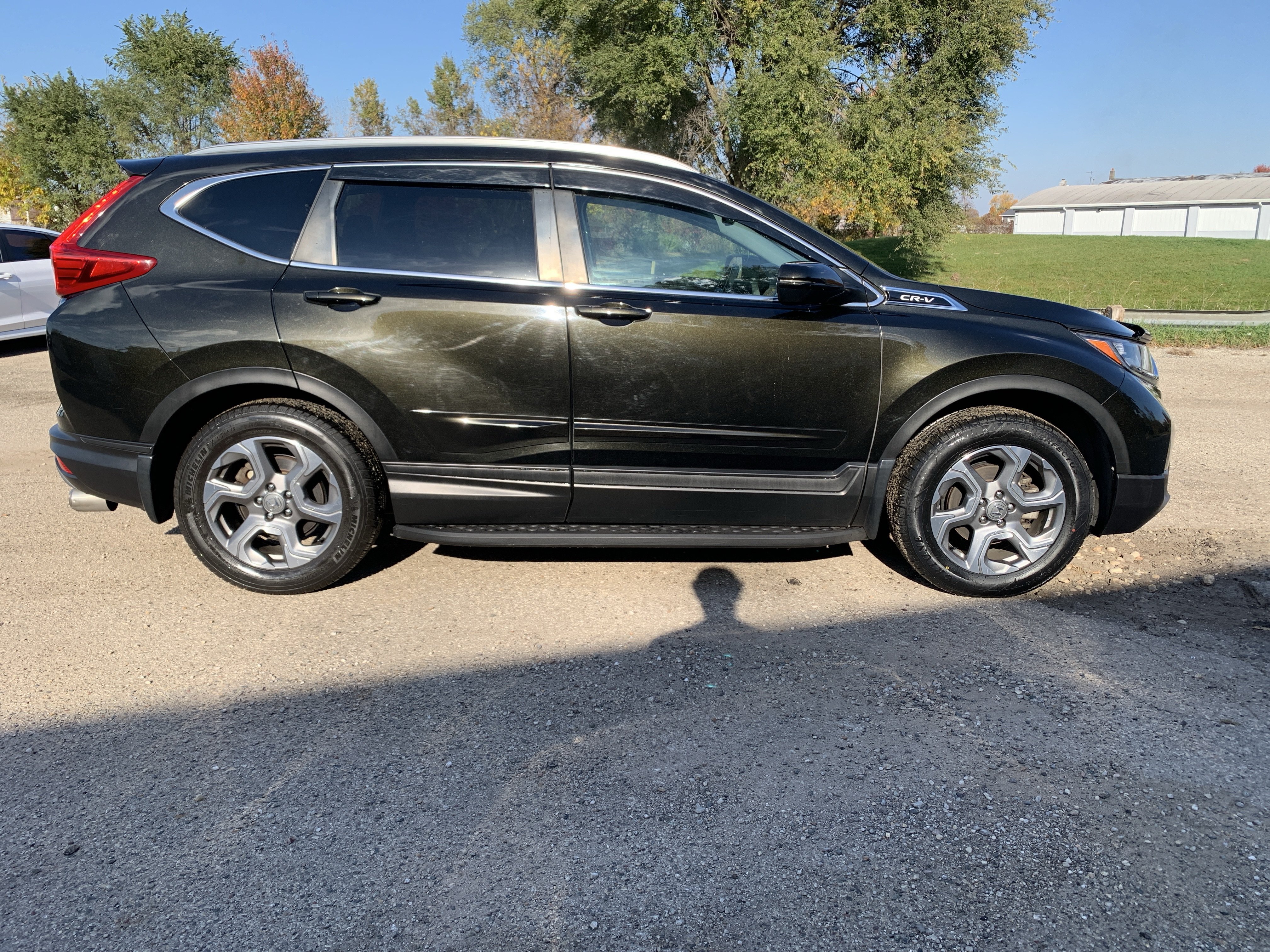 Used 2019 Honda CR-V EX-L image 2