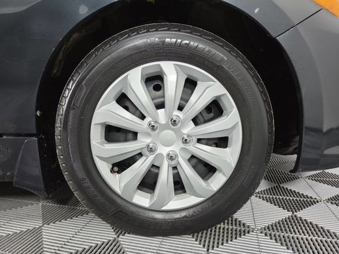 Used 2017 Nissan Altima 2.5 S w/ Power Driver Seat Package FWD image 9