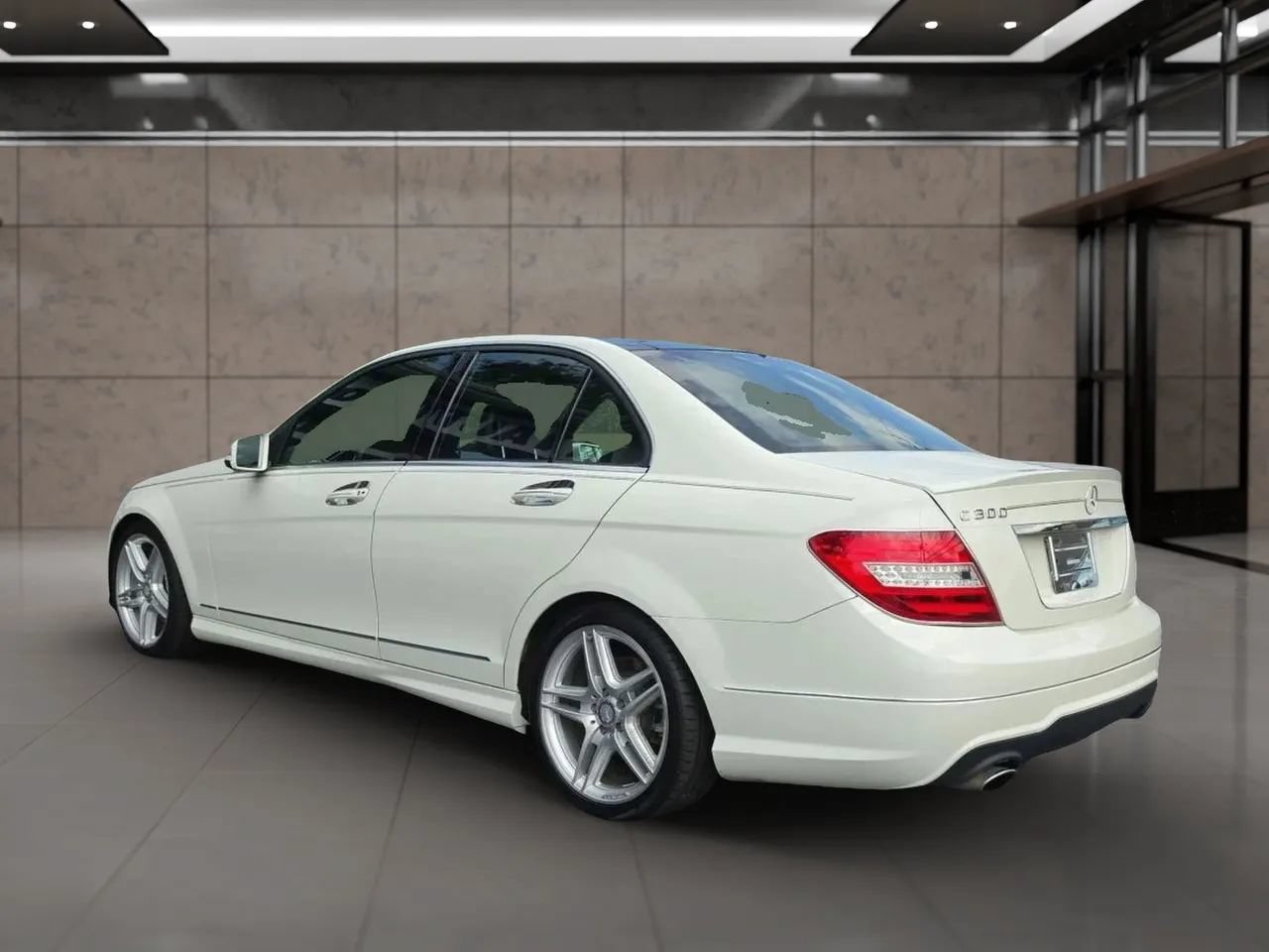 Used 2012 Mercedes-Benz C 300 4MATIC Sedan image 3