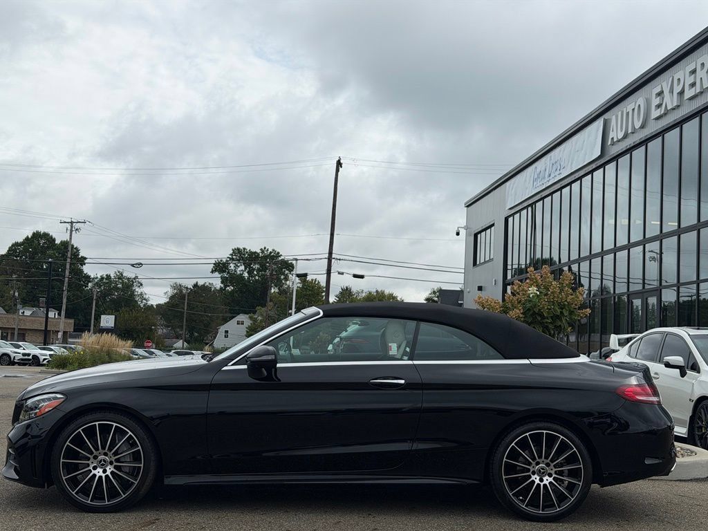Used 2023 Mercedes-Benz C 300 Cabriolet image 2