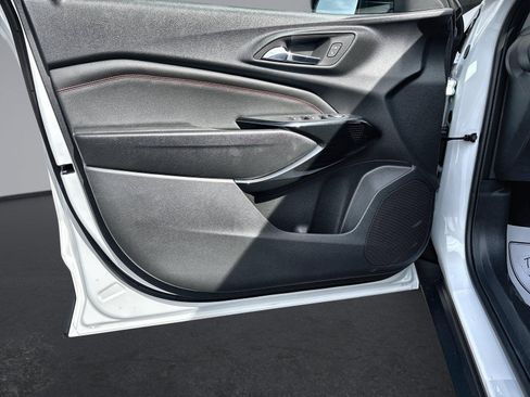 New 2026 Chevrolet Trax RS w/ Driver Confidence Package FWD image 22