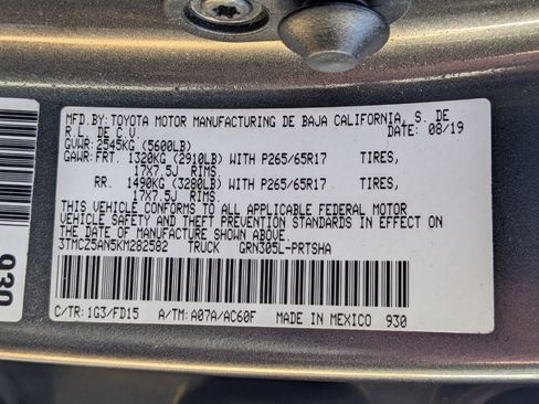 Used 2019 Toyota Tacoma TRD Off-Road image 34