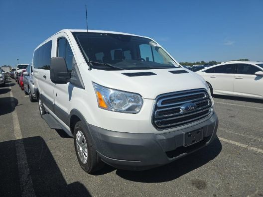 Used 2018 Ford Transit 150 XLT RWD image 3