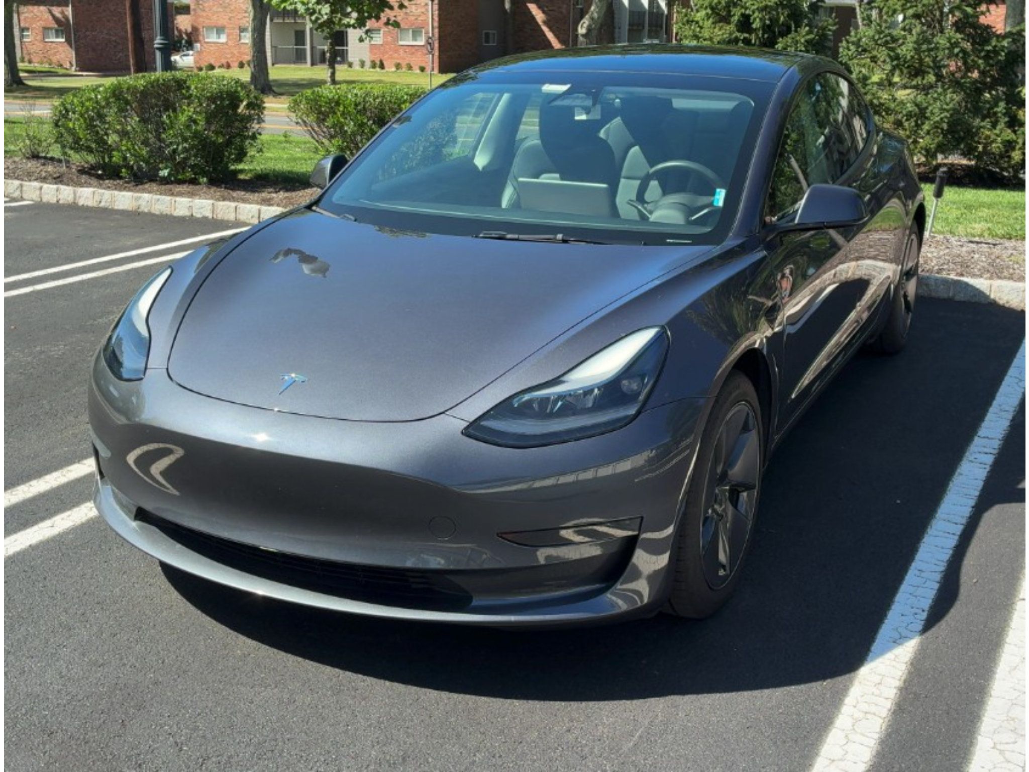 Used 2023 Tesla Model 3 Standard Range RWD image 1