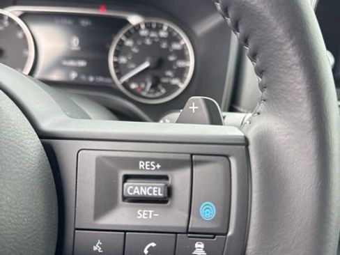 Certified 2024 Nissan Rogue SV w/ SV Premium Package AWD/4WD image 28