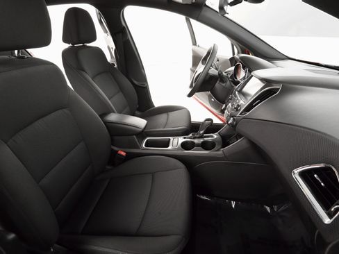 Used 2016 Chevrolet Cruze LT w/ Sun And Sound Package image 24