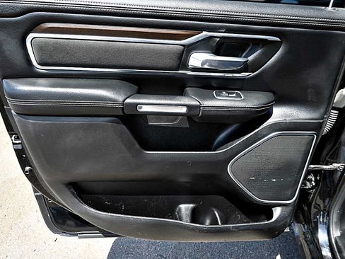 Used 2021 RAM 1500 Laramie AWD/4WD image 12