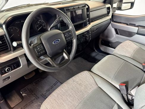 Used 2024 Ford F350 XLT image 9