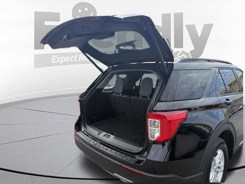 Used 2023 Ford Explorer XLT w/ Equipment Group 202A AWD/4WD image 46