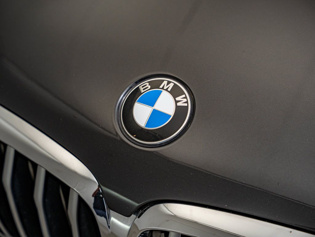 Used 2023 BMW X5 xDrive40i w/ Premium Package AWD/4WD image 12