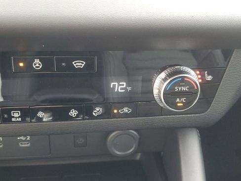 New 2026 Mitsubishi Outlander LE AWD/4WD image 31