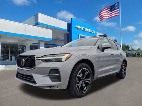 Used 2022 Volvo XC60 B5 Momentum w/ Climate Package image 8