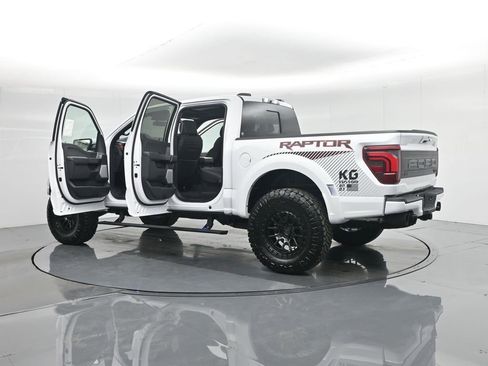 Used 2025 Ford F150 Raptor AWD/4WD image 38