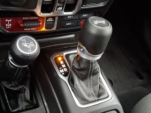 Certified 2025 Jeep Wrangler Unlimited Sport S 4xe image 14