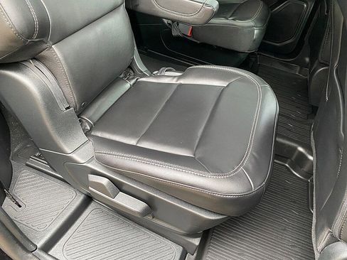 Certified 2023 Ford Explorer XLT w/ Equipment Group 202A image 38