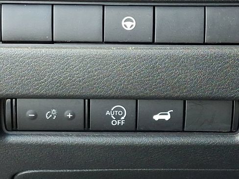 Certified 2023 Nissan Rogue SV w/ SV Premium B Package AWD/4WD image 28