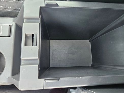 Used 2024 Subaru Crosstrek 2.0i Premium image 28