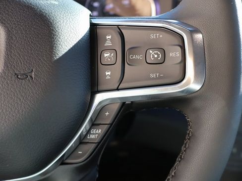 Used 2025 RAM 2500 Laramie image 19