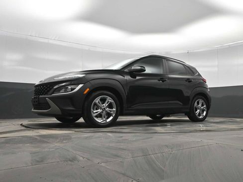 Used 2023 Hyundai Kona SEL image 32