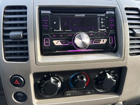 Used 2013 Nissan Frontier S image 13