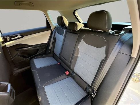 Used 2025 Volkswagen Taos S FWD image 16