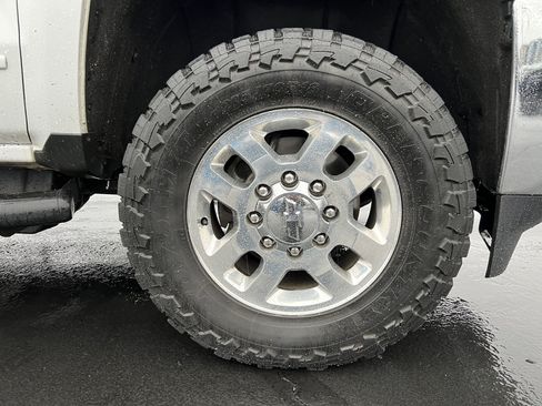 Used 2017 Chevrolet Silverado 2500 LT image 12