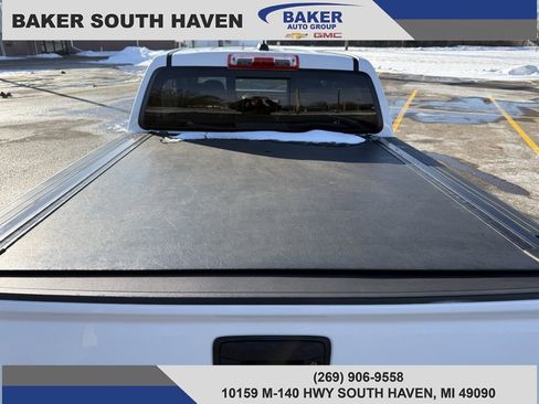 Used 2022 GMC Canyon Denali image 7