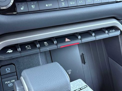 New 2026 Toyota Tundra Platinum AWD/4WD image 22